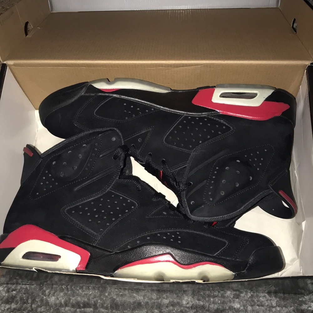 2010 air Jordan 6 retro black varsity red sz 11
